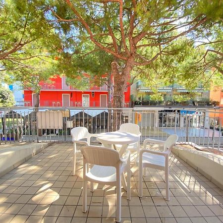 Appartamenti Adriana Carraro Immobiliare - Family Apartments Lido di Jesolo Dış mekan fotoğraf