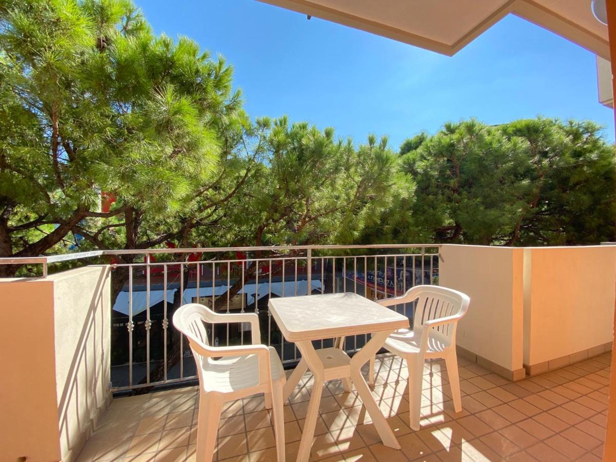 Appartamenti Adriana Carraro Immobiliare - Family Apartments Lido di Jesolo Dış mekan fotoğraf