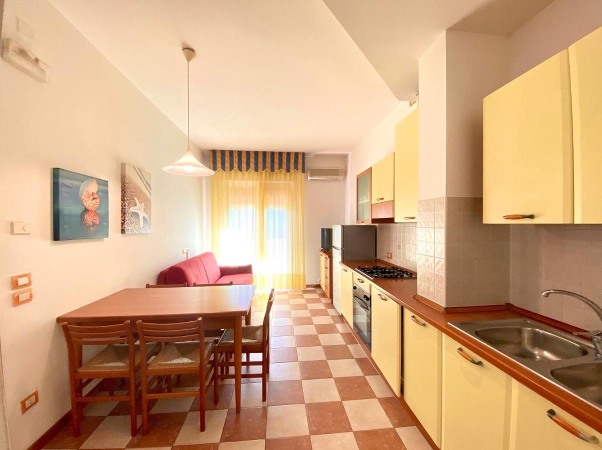Appartamenti Adriana Carraro Immobiliare - Family Apartments Lido di Jesolo Dış mekan fotoğraf